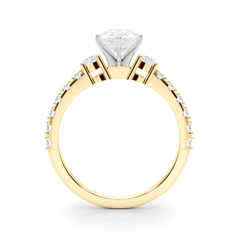 Yellow gold Pear Cut Three-Stone Diamond Pavé Band with Prong Setting