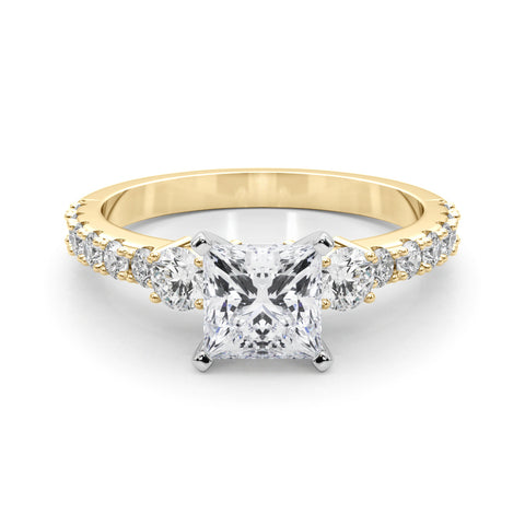 Yellow gold Princess Cut Three-Stone Diamond Pavé Band with Prong Setting