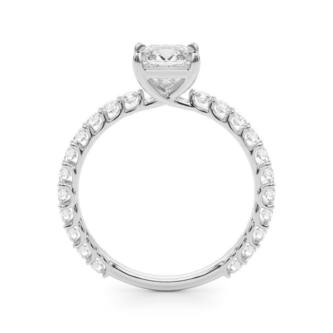 White gold Princess Cut Diamond Pavé Band Solitaire with Prong Setting