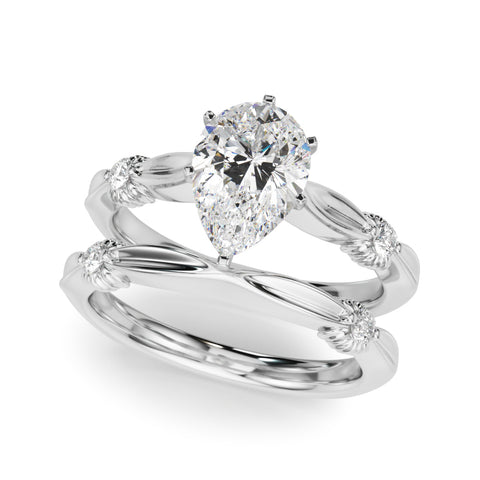 White gold Pear Solitaire Diamond Twisted Band with Four-Prong Setting