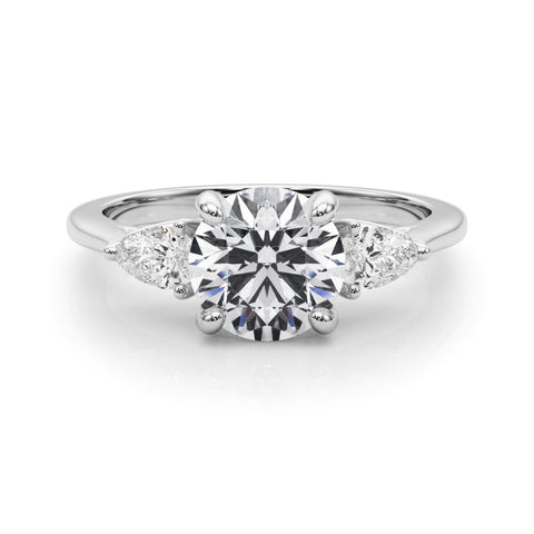 White gold Three-Stone Round Brilliant Diamond Solitaire Ring with Tapered Band and Four-Prong Setting