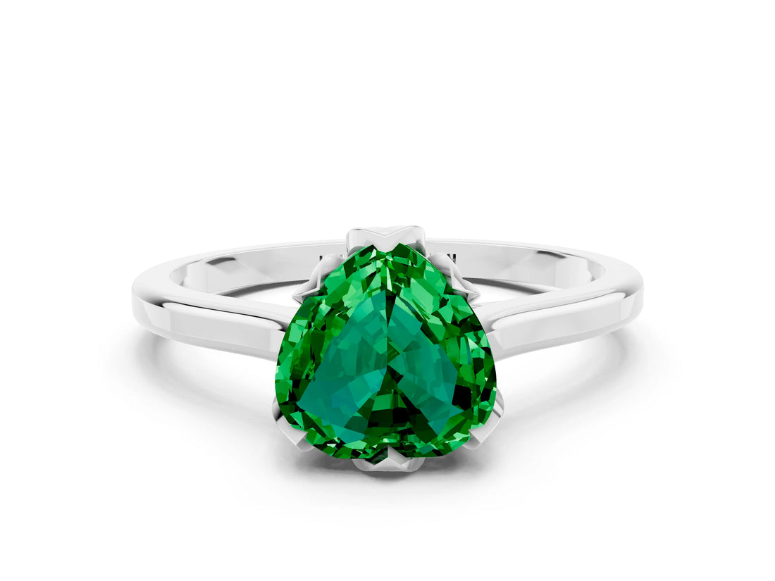 Platinum Heart Cut Emerald Solitaire Ring with Flower Prong Setting and Classic Band_12