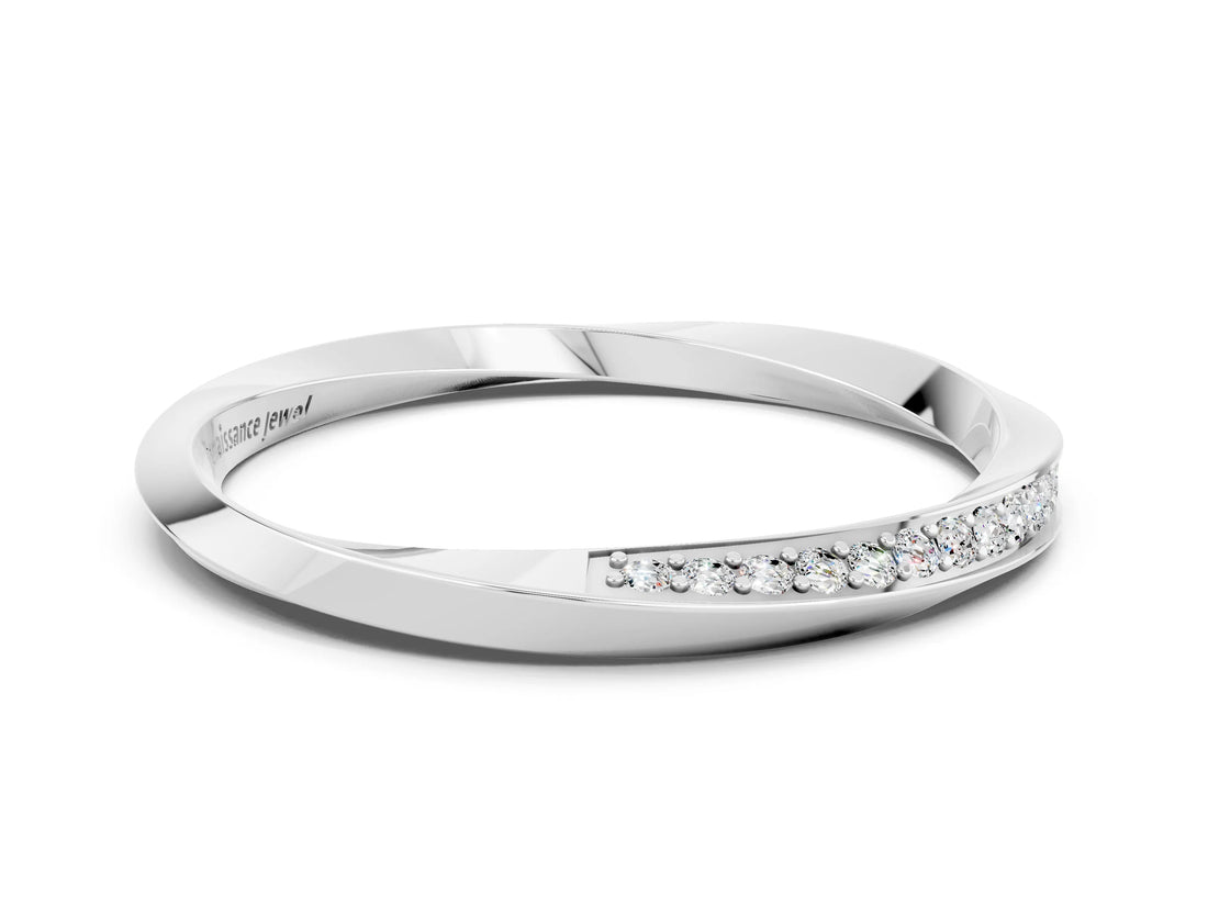 Platinum Pavé Round Moissanite Twist Band