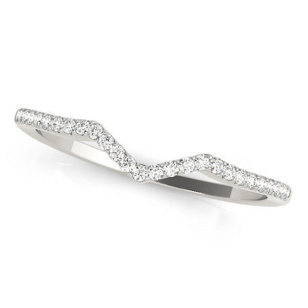 Platinum V-Shaped Pavé Round Diamond Chevron Band with Shared Prong Setting