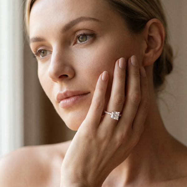 1 Carat Princess Cut Rose gold Diamond Solitaire Ring with Round Pavé Band and Four-Prong Setting