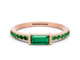 Rose gold Baguette Emerald Pavé Band with Bar Setting_6