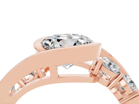 Rose gold Bezel Set Round Cut Diamond Split Shank Ring_4