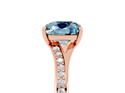 Rose gold Cushion Cut Aquamarine Solitaire Ring with Pavé Band and Prong Setting_5
