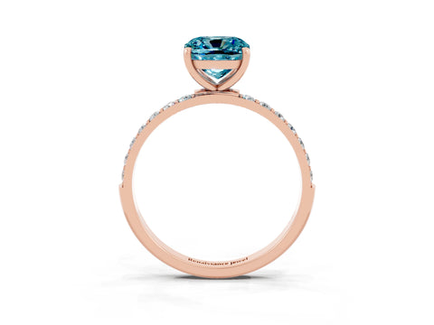 Rose gold Cushion Cut Diamond Pavé Band with Six-Prong Setting_3
