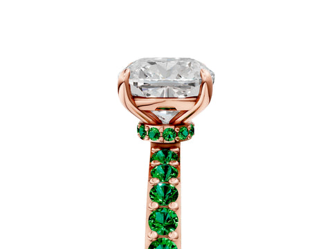 Rose gold Cushion Cut Diamond Pavé Engagement Ring with Round with Emerald side stone Accents and Prong Setting_5