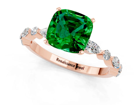 Rose gold Cushion Cut Emerald Solitaire with Side Stones on a Pavé Band and Four-Prong Setting_1