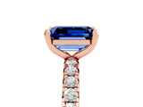 Rose gold Emerald Cut Cut Diamond Pavé Band with Four-Prong Setting_5