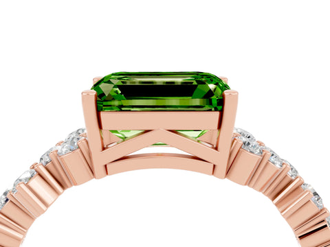 Rose gold Emerald Cut Diamond Cluster Pavé Band with Four-Prong Setting_4