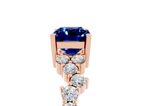 Rose gold Emerald Cut Diamond Cluster Pavé Band with Four-Prong Setting_5