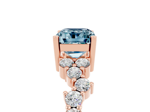 Rose gold Emerald Cut Diamond Cluster Pavé Band with Four-Prong Setting_5
