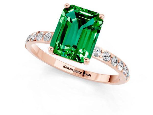 Rose gold Emerald Cut Emerald Solitaire Ring with Round Pavé Shoulders and Prong Setting
