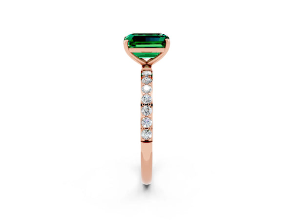 Rose gold Emerald Cut Emerald Solitaire Ring with Round Pavé Shoulders and Prong Setting