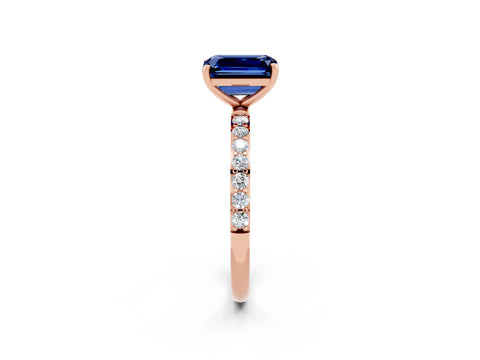 Rose gold Emerald Cut Diamond Pavé Band with Six-Prong Setting_2