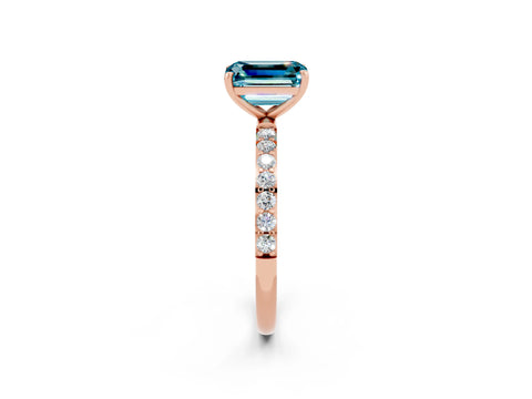Rose gold Emerald Cut Diamond Pavé Band with Six-Prong Setting_2