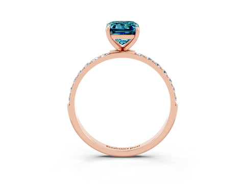 Rose gold Emerald Cut Diamond Pavé Band with Six-Prong Setting_3