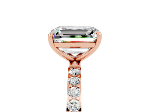 Rose gold Emerald Cut Diamond Pavé Band with Six-Prong Setting_5