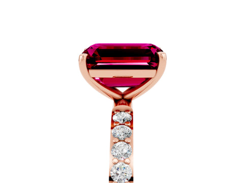 Rose gold Emerald Cut Diamond Pavé Band with Six-Prong Setting_5