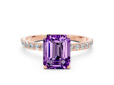 Rose gold Emerald Cut Diamond Pavé Band with Six-Prong Setting