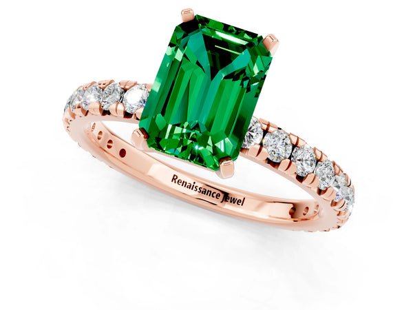 Rose gold Emerald Cut Emerald Pavé Solitaire Ring with Round Band and Prong Setting