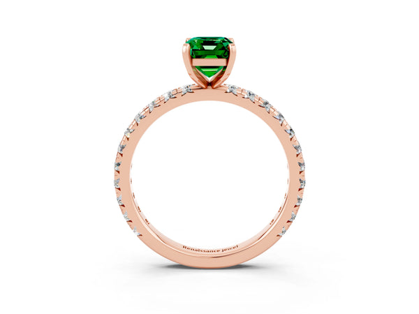 Rose gold Emerald Cut Emerald Pavé Solitaire Ring with Round Band and Prong Setting