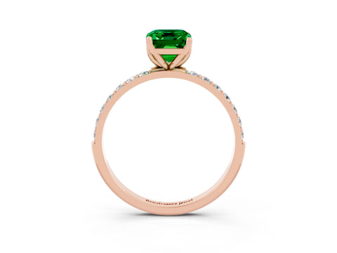 Rose gold Emerald Cut Emerald Solitaire Engagement Ring with Pavé Band and Prong Setting_15