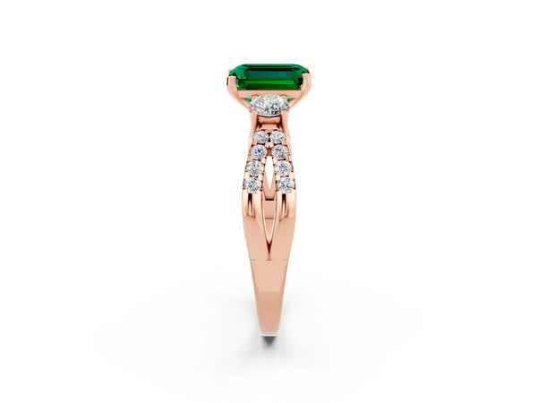 Rose gold Emerald Cut Emerald Three-Stone Ring with Pavé Split Shank and Four-Prong Setting