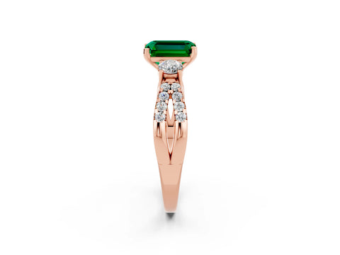 Rose gold Emerald Cut Emerald Three-Stone Ring with Pavé Split Shank and Four-Prong Setting_2