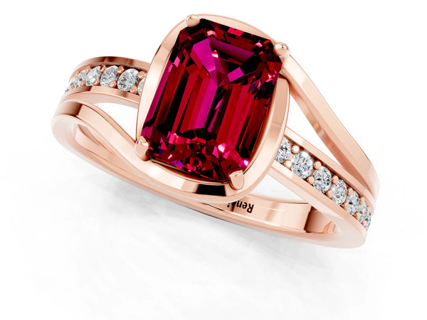 Rose gold Emerald Cut Garnet Solitaire Ring with Split Shank and Prong Setting