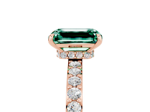 Rose gold Emerald Cut Green Sapphire Solitaire Engagement Ring with Pavé Band and Four-Prong Setting_5