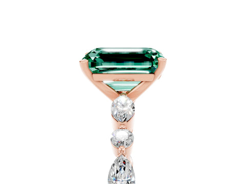 Rose gold Emerald Cut Green Sapphire Solitaire with Side Stones on a Pavé Band and Four-Prong Setting_5