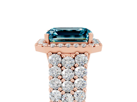 Rose gold Emerald Cut Halo Pavé Diamond Engagement Ring with Split Shank and Four-Prong Setting_5