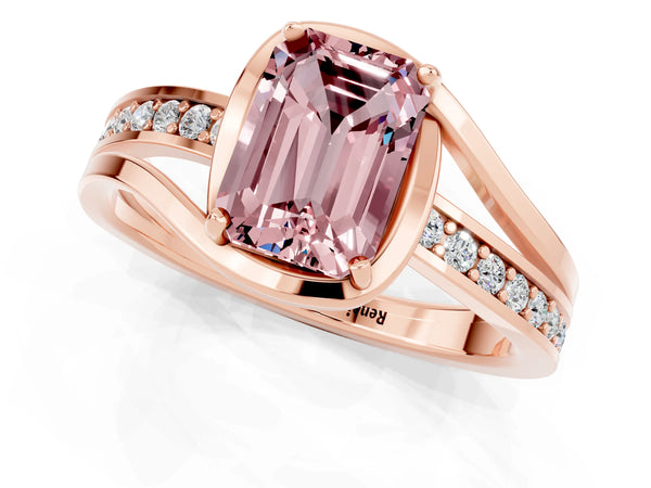 Rose gold Emerald Cut Morganite Solitaire Ring with Split Shank and Prong Setting