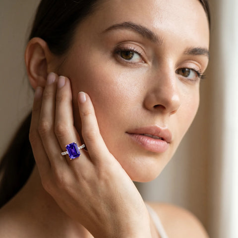 Rose gold Emerald Cut Tanzanite Solitaire Ring with Round  Pavé Band and Four-Prong Setting_43