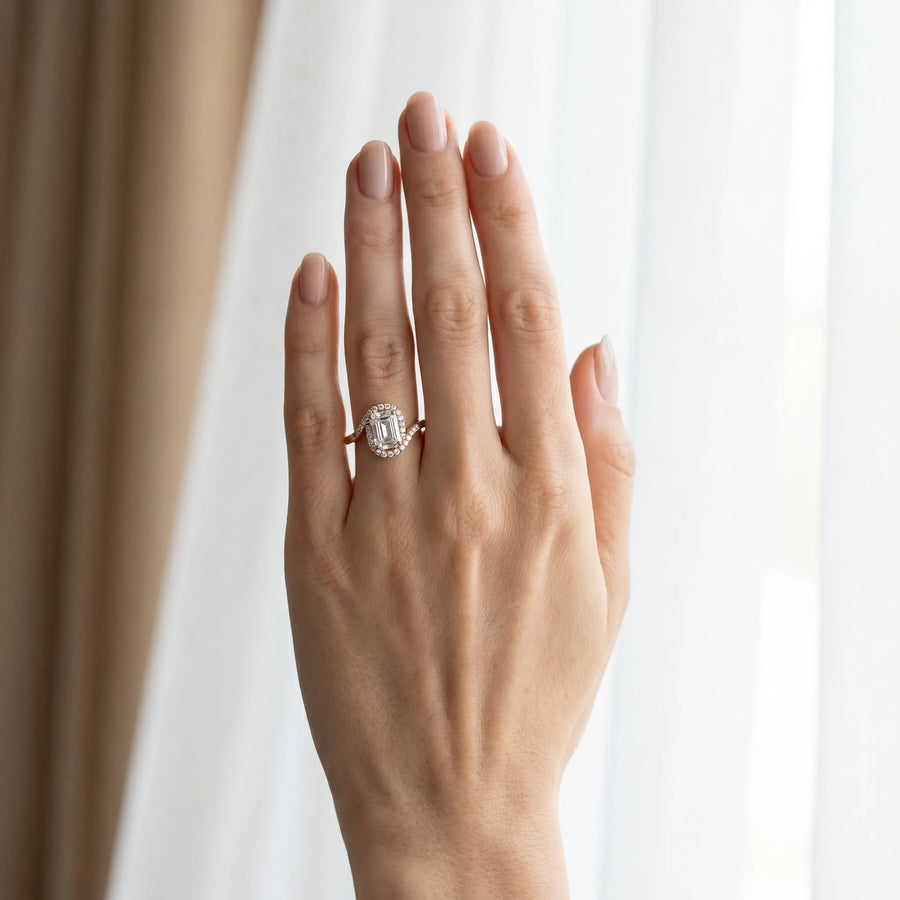Rose gold Emerald Halo Twist Band with Four-Prong Setting