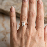 Rose gold Emerald Solitaire Diamond Twisted Band with Four-Prong Setting_13