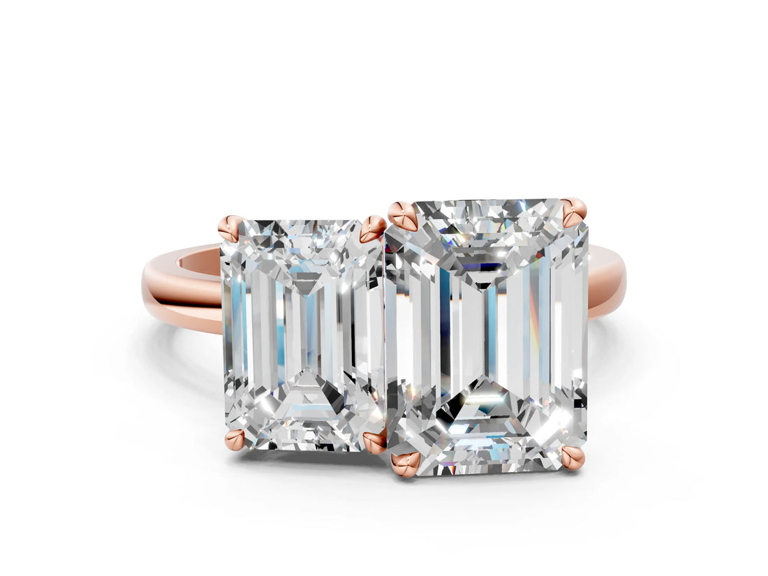 Rose gold Emerald and Emerald Cut Toi Moi Ring with Prong Setting_54