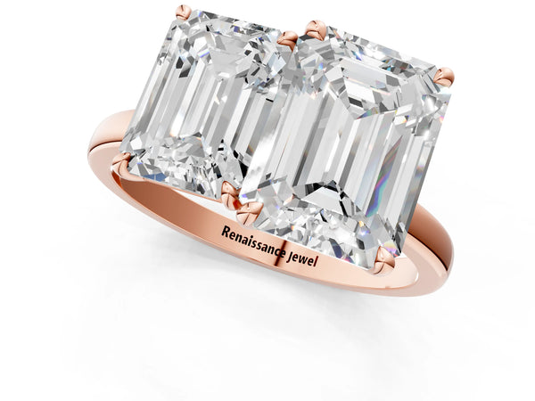 Rose gold Emerald and Emerald Cut Toi Moi Ring with Prong Setting