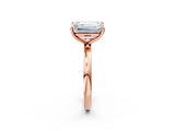 Rose gold Emerald and Emerald Cut Toi Moi Ring with Prong Setting_56