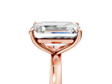 Rose gold Emerald and Emerald Cut Toi Moi Ring with Prong Setting_59