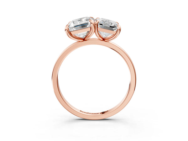 Rose gold Emerald and Radiant Toi Moi Ring with Prong Setting and Plain Band