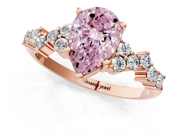 Rose gold Fancy Pink Pear Cut Diamond Cluster Pavé Band with Four-Prong Setting