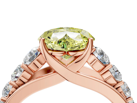 Rose gold Fancy Yellow Heart Cut Brilliant Diamond Pavé Band with Six-Prong Setting_4