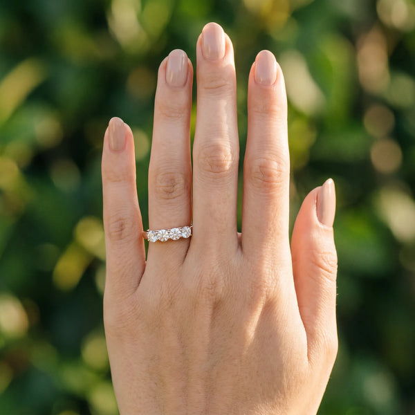 Rose gold Four-Stone Round Diamond Prong-Set Band