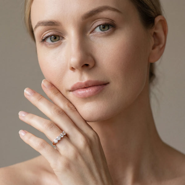 Rose gold Four-Stone Round Diamond Prong-Set Band