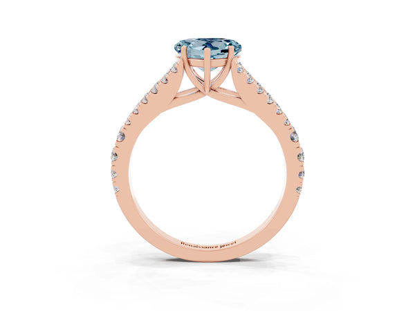 Rose gold Heart Cut Aquamarine Split Shank Pavé Engagement Ring with Four-Prong Setting